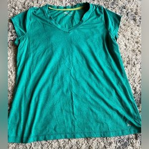 Workout Top, V neck - Large